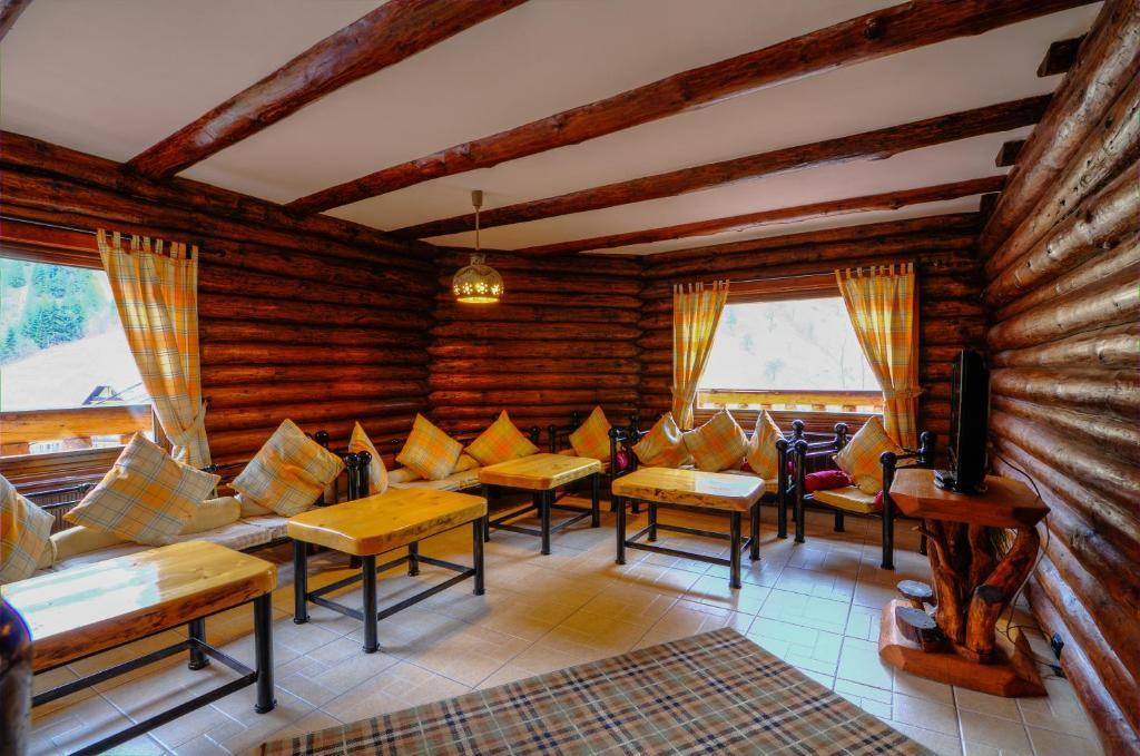 Resort Cheile Gradistei Moieciu Moeciu De Sus Ruang foto